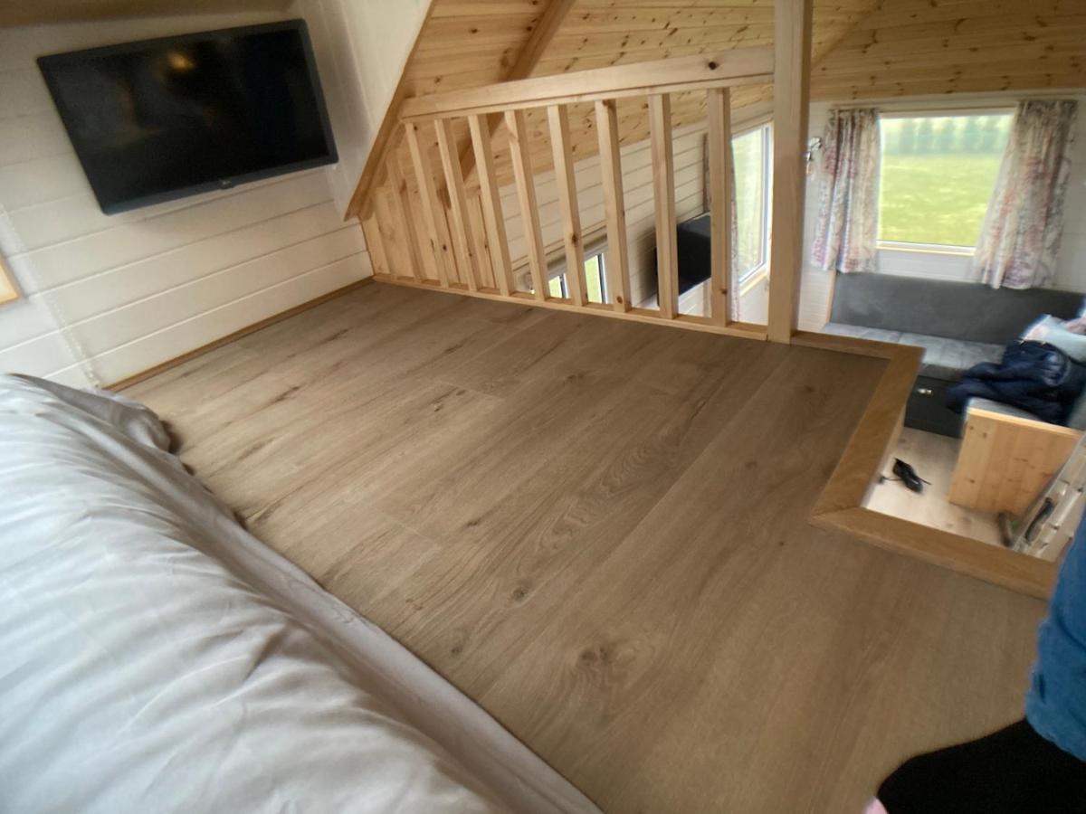 Вилла The Cedar Tiny House Coldingham Экстерьер фото